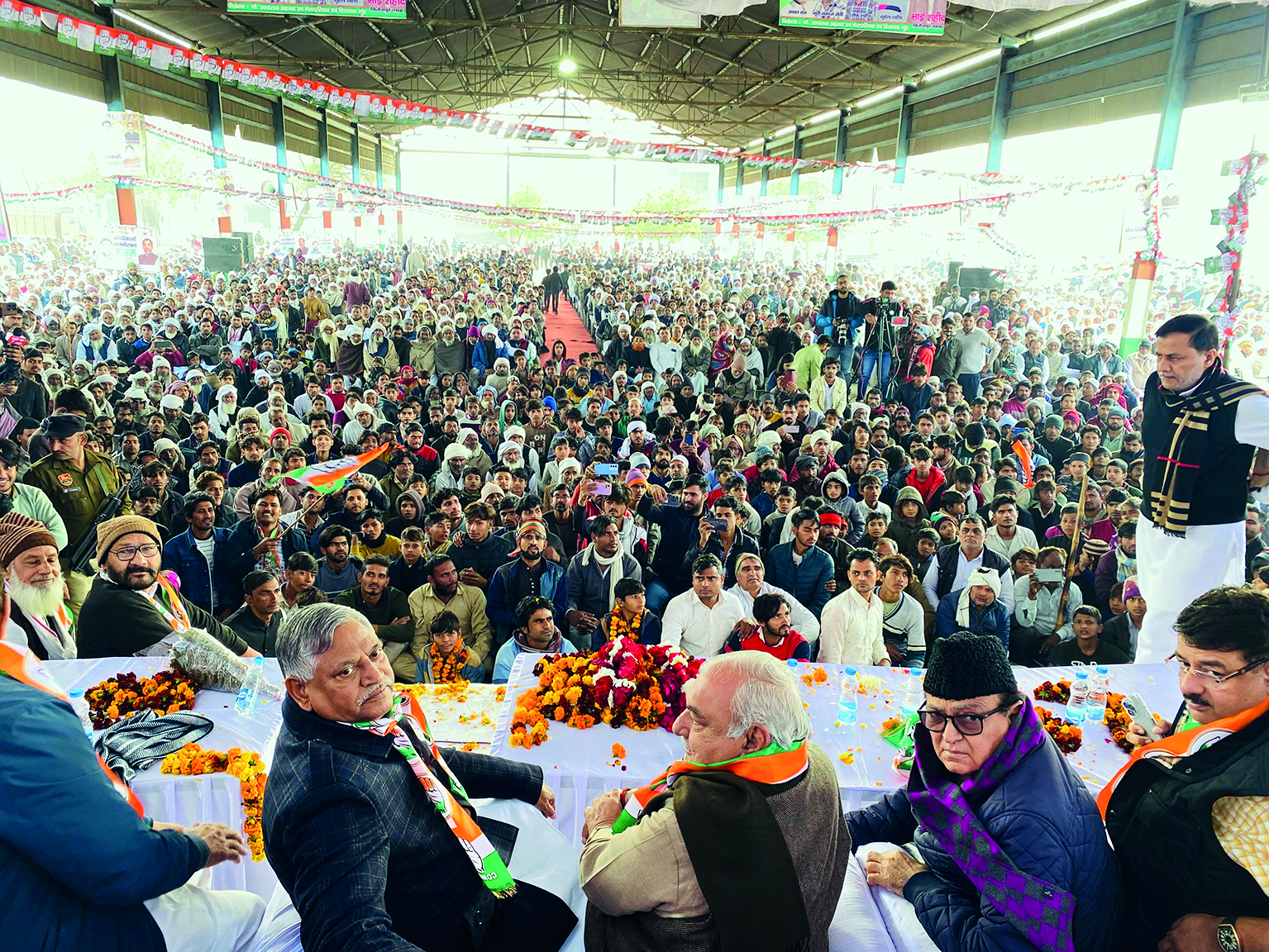 Hooda promises drivers on strike to rectify law if Cong comes to power Hooda promises drivers on strike to rectify law if Cong comes to power