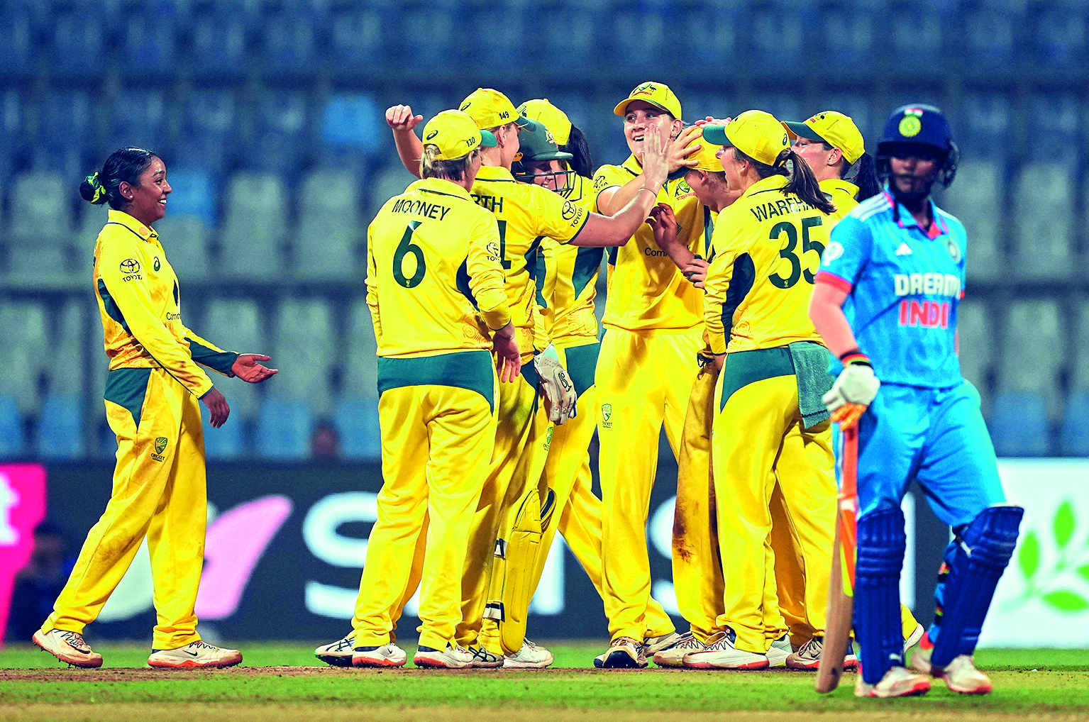 India Women suffer ODI defeat by 190 runs, rampant Australia complete 3-0 whitewash