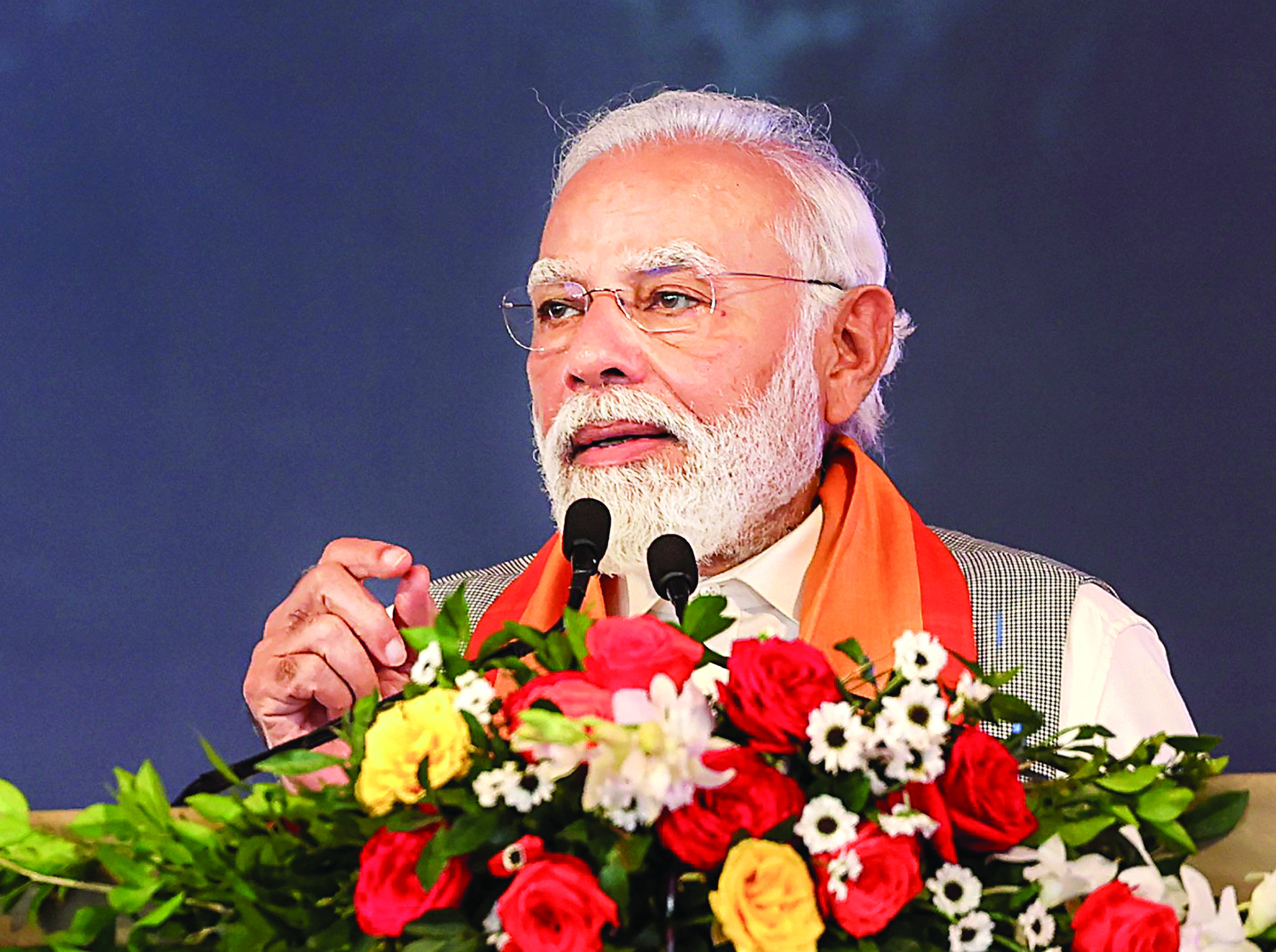 PM hails Navy’s heroic operation in rescuing sailors of merchant ship PM hails Navy’s heroic operation in rescuing sailors of merchant ship