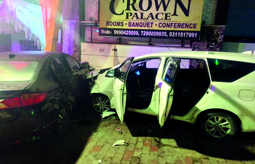Gzb: Two cops killed in road accident Gzb: Two cops killed in road accident