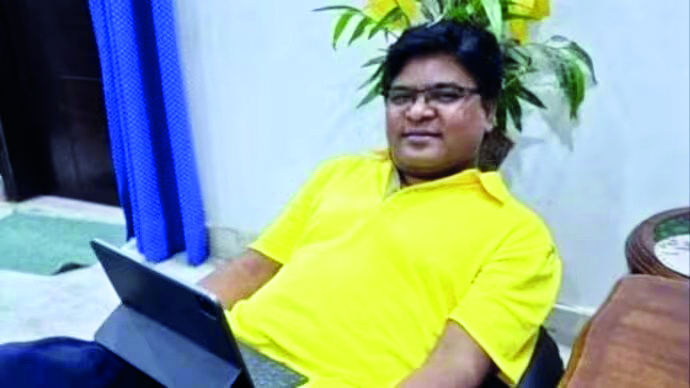 SC grants bail to kids of suspended   govt officer accused of sexual assault
