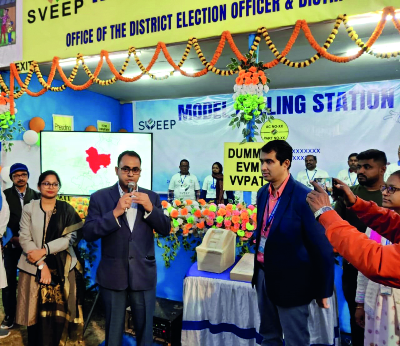 Malda election cell showcases dummy polling stn in book fair