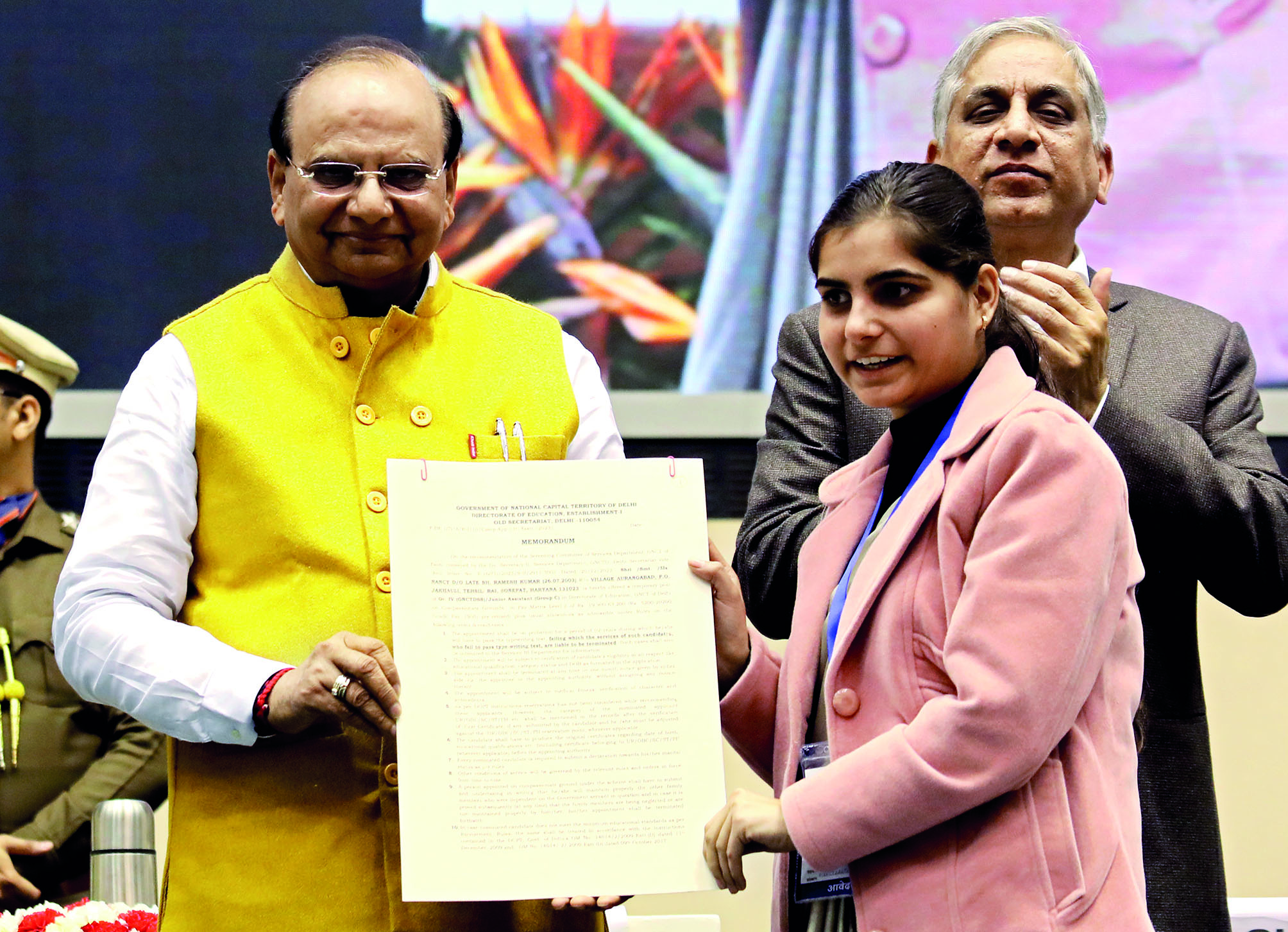 L-G hands over 398 appointment letters to DSSSB, UPSC candidates L-G hands over 398 appointment letters to DSSSB, UPSC candidates