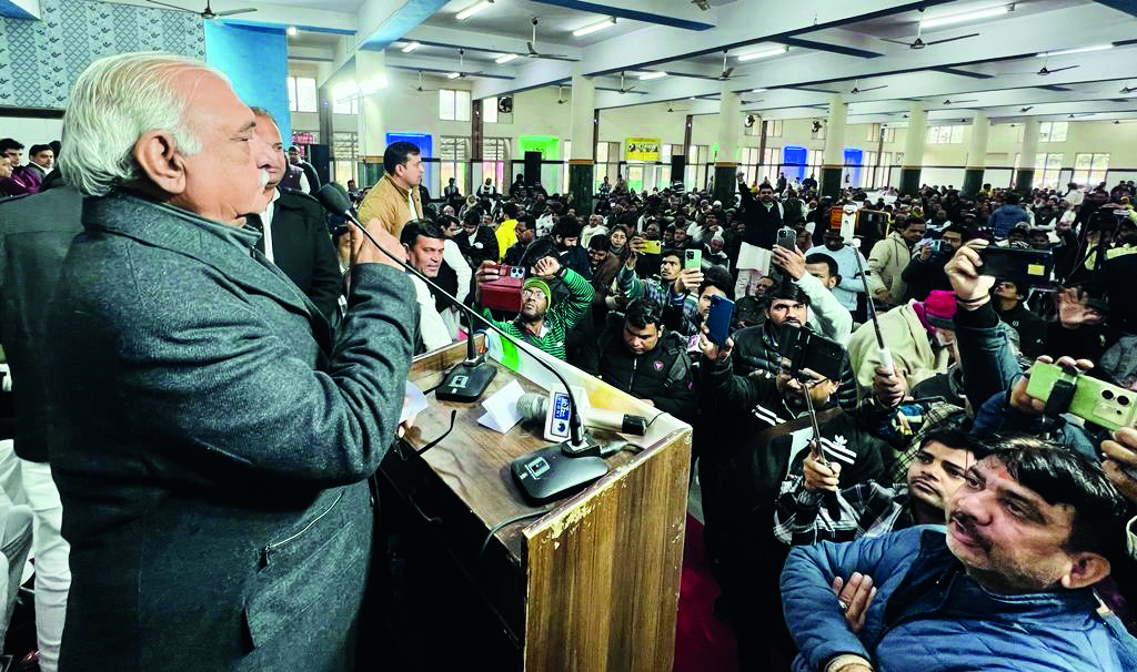 Congress will build Metro line from Gurgaon to Faridabad, says Hooda Congress will build Metro line from Gurgaon to Faridabad, says Hooda