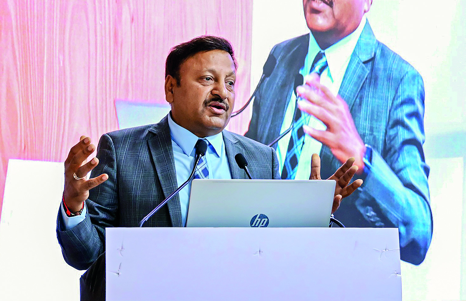 CEC Kumar tells state poll machinery to deliver spotless Lok Sabha polls