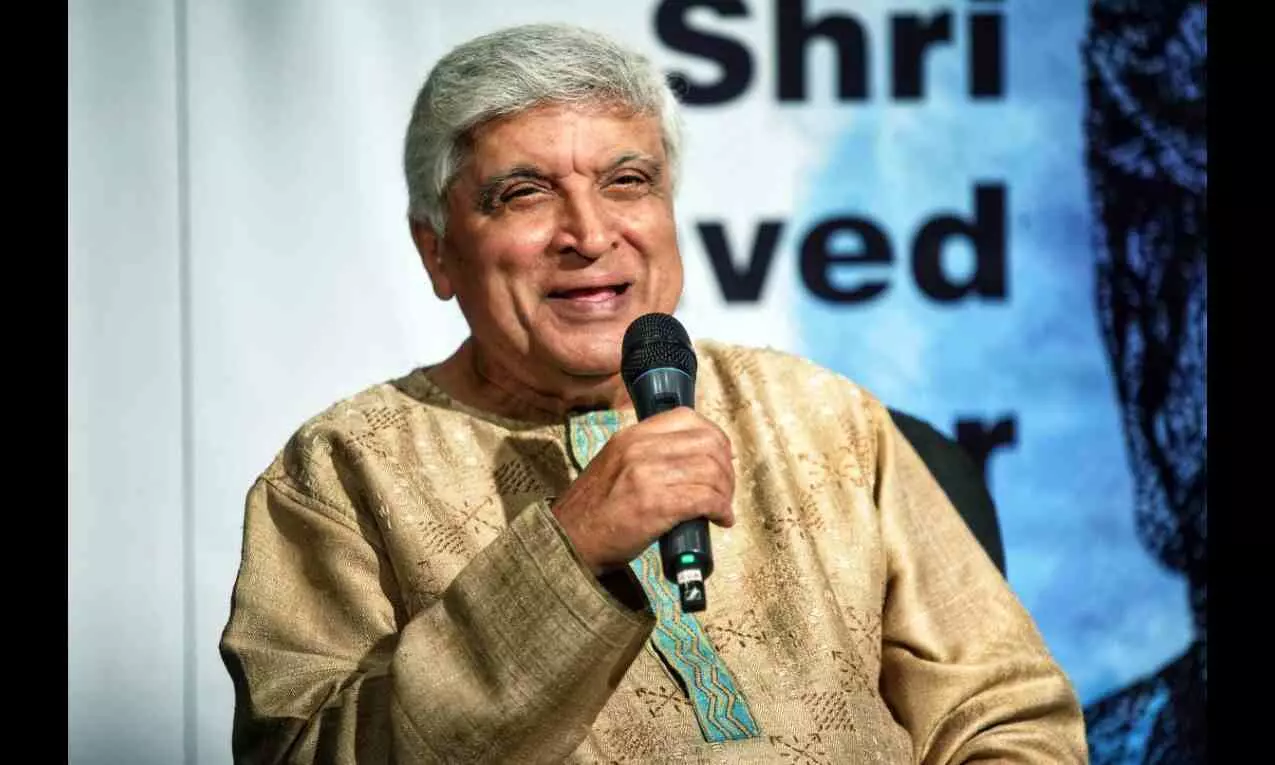New crop of actors cant read dialogues in Hindi script: Javed Akhtar