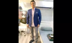 Sandeep Reddy Vanga reminds Vivek Oberoi of Ram Gopal Varma Sandeep Reddy Vanga reminds Vivek Oberoi of Ram Gopal Varma