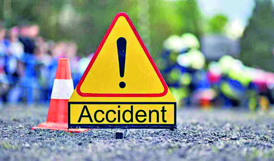 Road crash in city leaves one dead