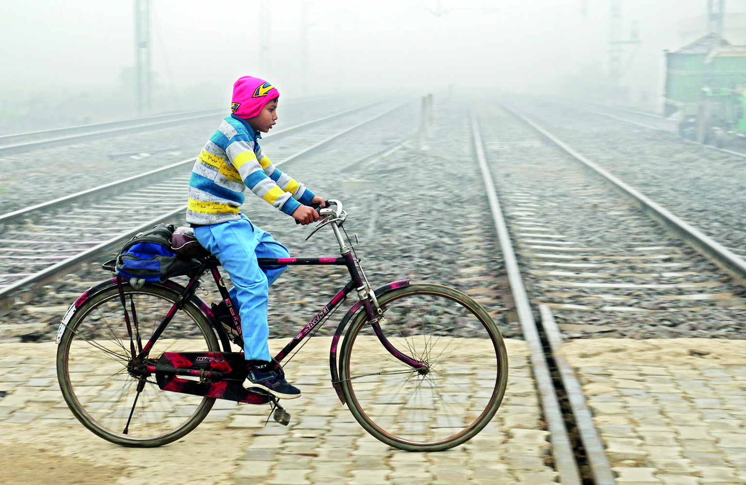 North India: Fog disrupts transportation