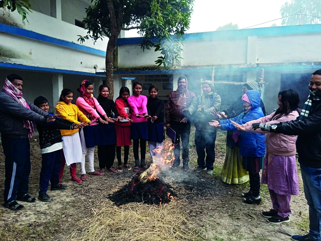 Balurghat: ‘Plunging temperature keeping students away from schools’