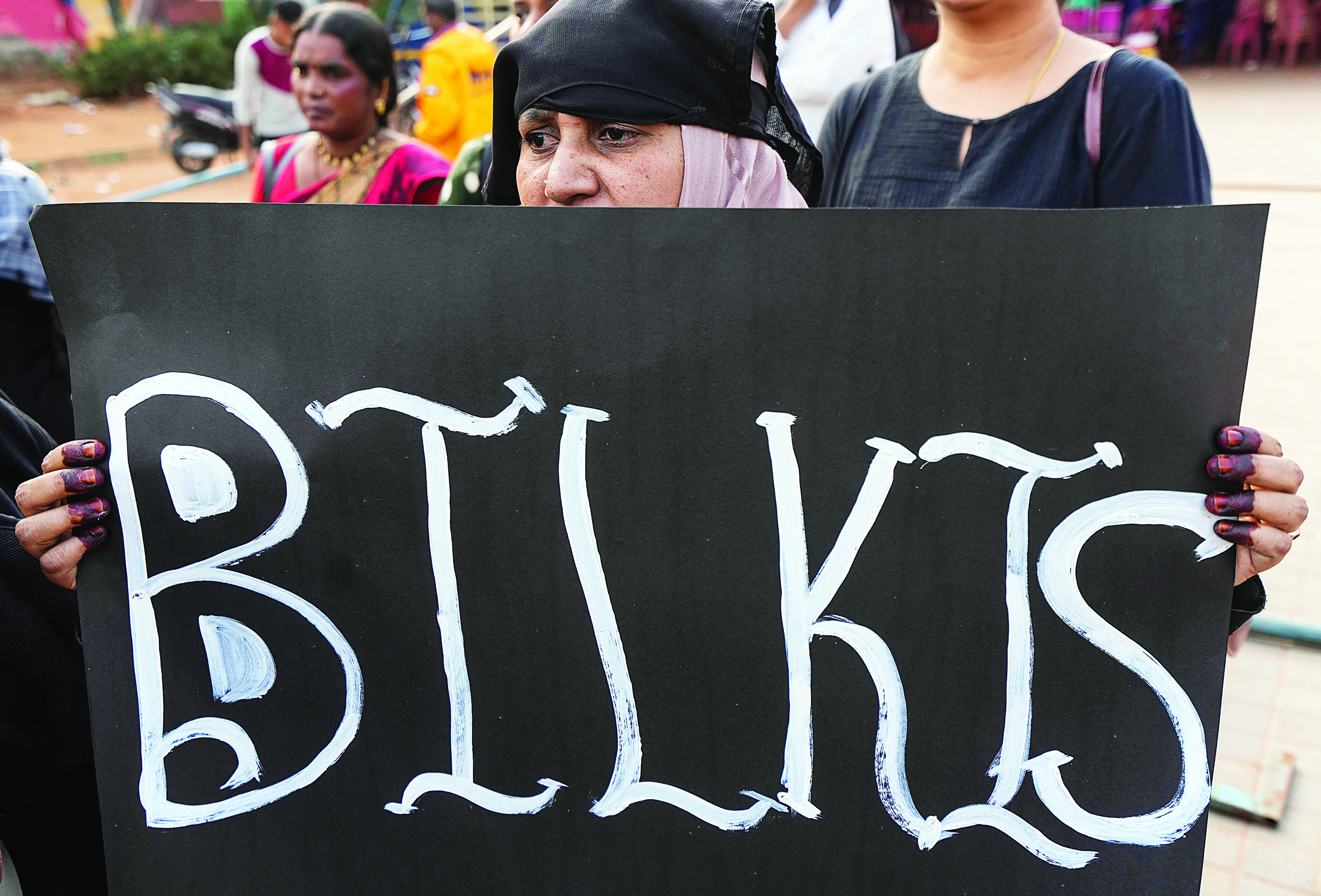 No escape for convicts, SC denies time extension for surrender