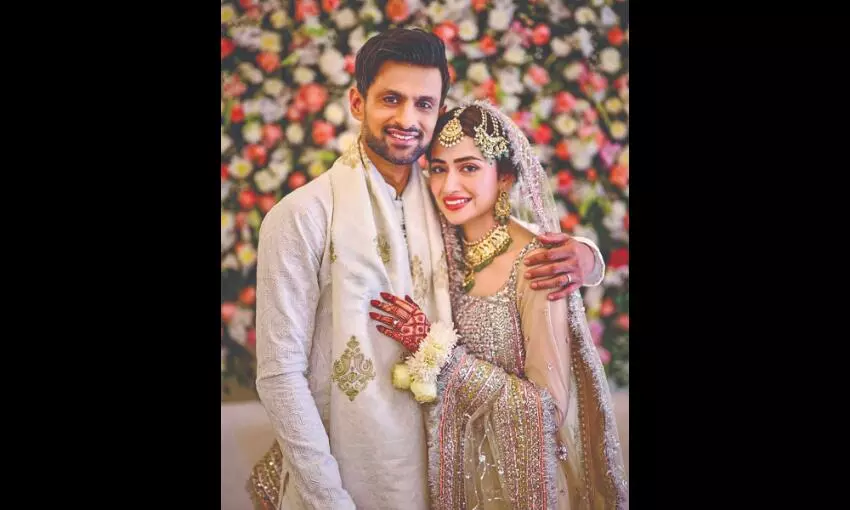 Shoaib Malik ties the knot with Pakistan actor Sana Javed Shoaib Malik ties the knot with Pakistan actor Sana Javed