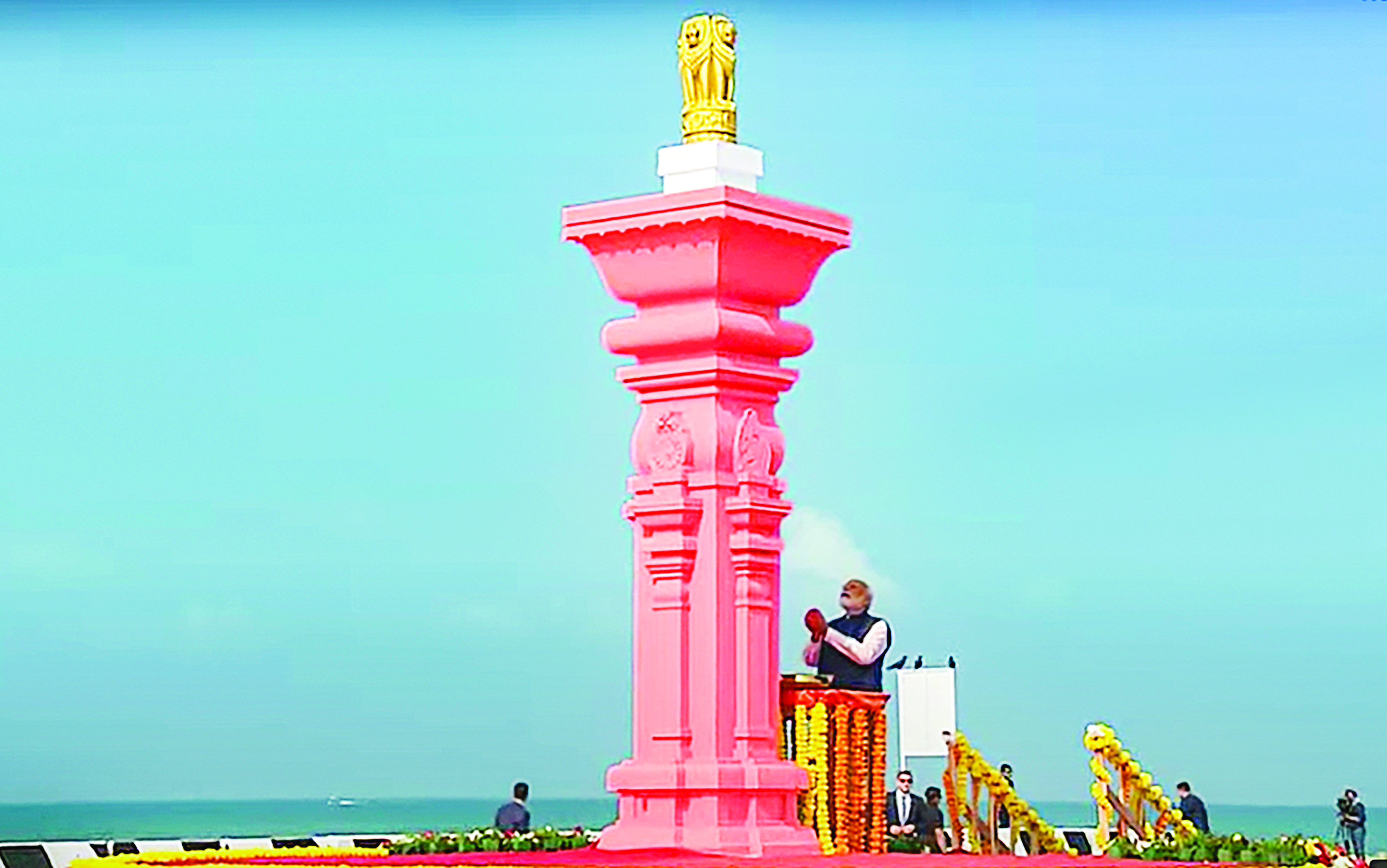 PM Modi rounds off south spiritual sojourn with prayers