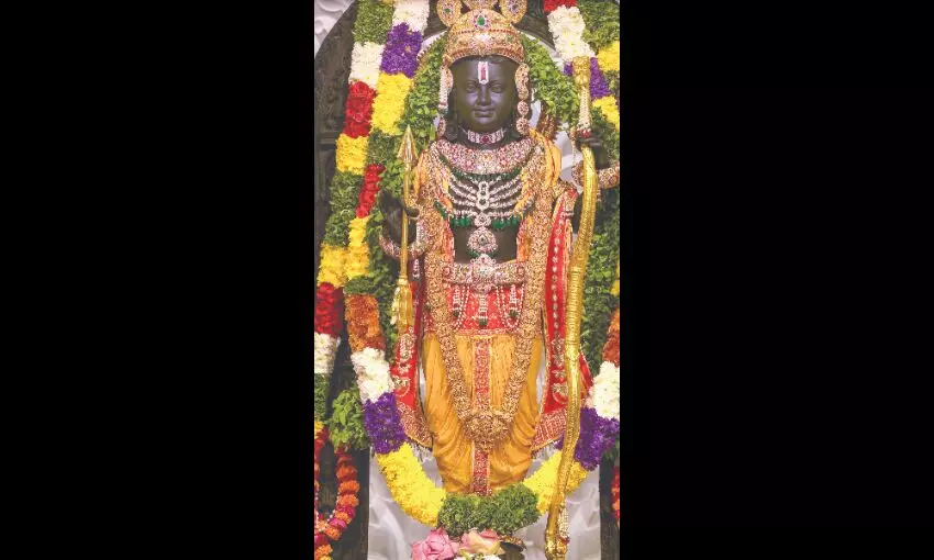 Lucknow jeweller & Delhi designer craft Ram Lalla’s exquisite attire Lucknow jeweller & Delhi designer craft Ram Lalla’s exquisite attire