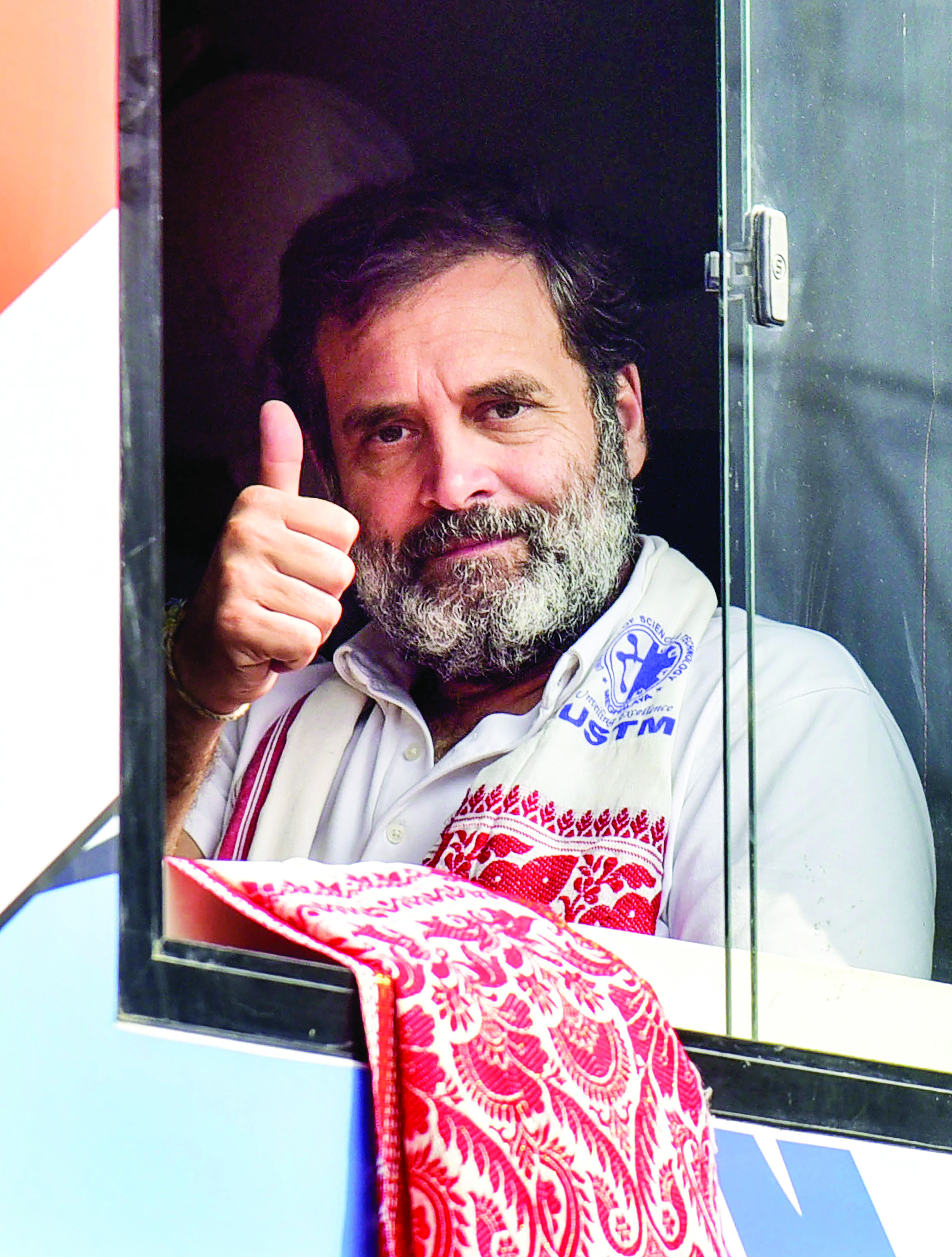 Assam CM orders police   cases against Rahul for   allegedly inciting crowd