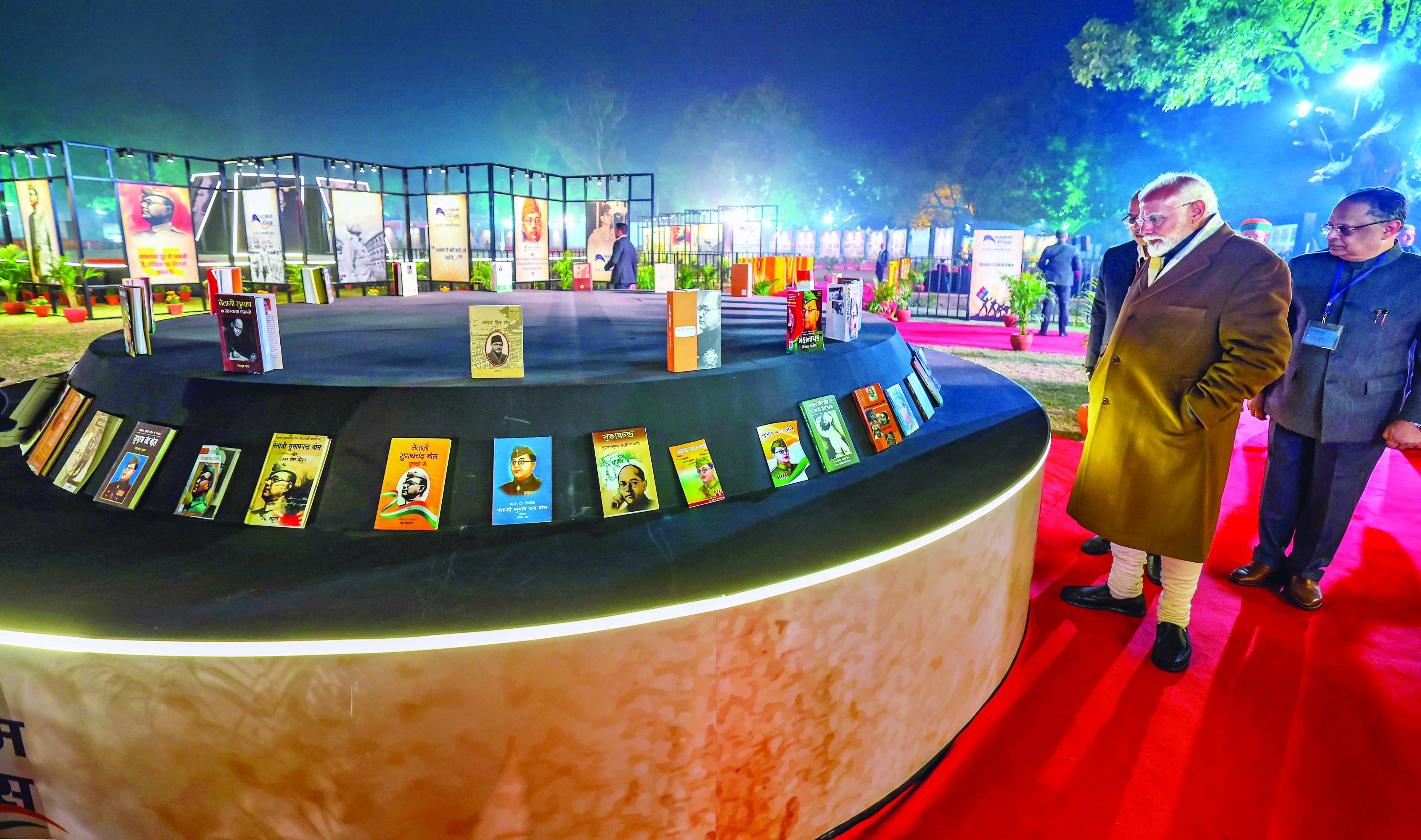 PM calls on women, youths to lead charge against nepotism, corruption