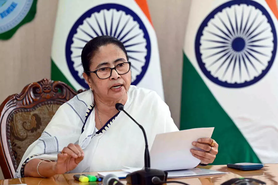 Bengal CM Mamata Banerjee sustains a minor injury on her forehead and arm following an accident Bengal CM Mamata Banerjee sustains a minor injury on her forehead and arm following an accident