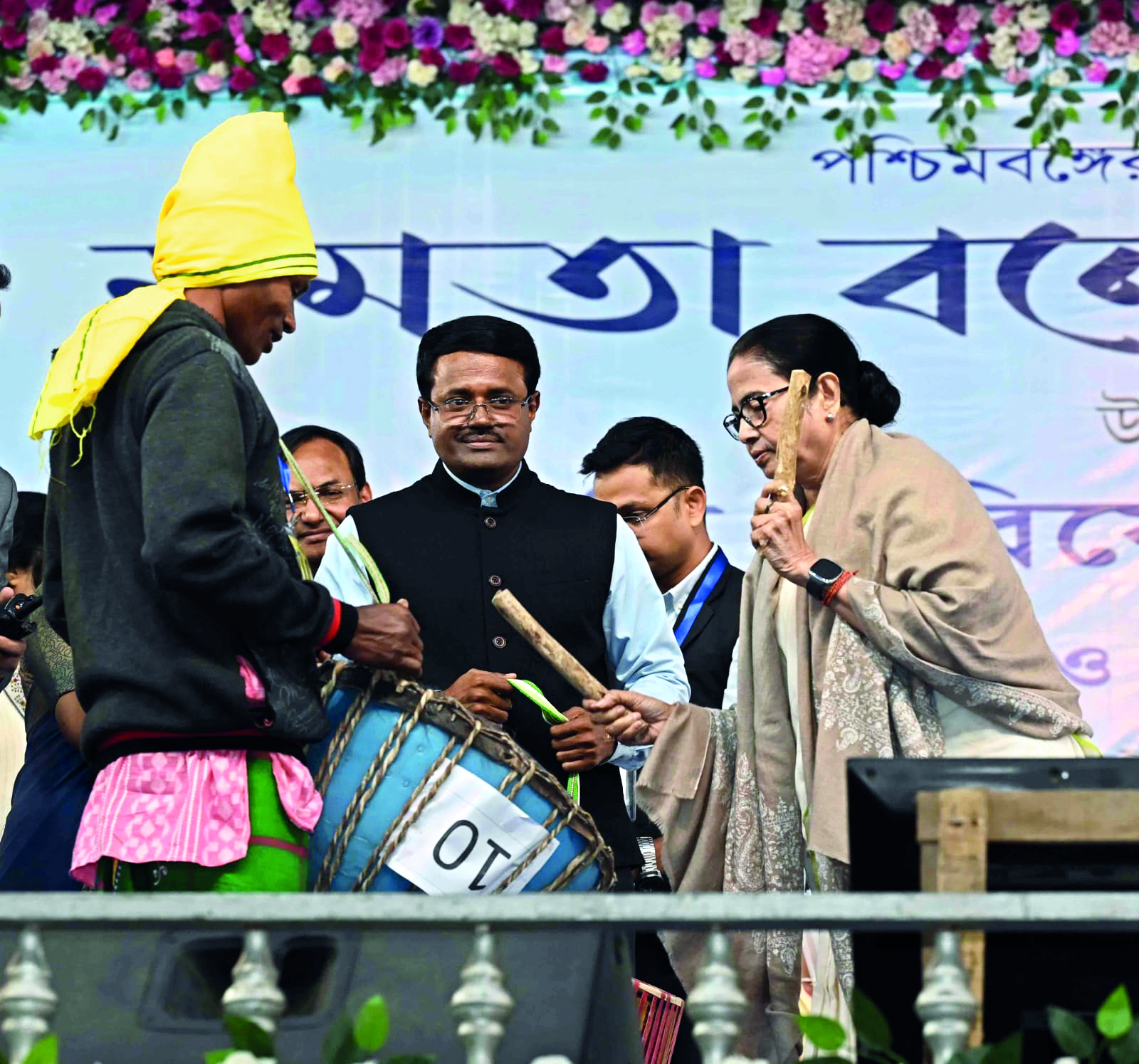 CM lays foundation stone for 547 projects worth Rs 837 cr CM lays foundation stone for 547 projects worth Rs 837 cr