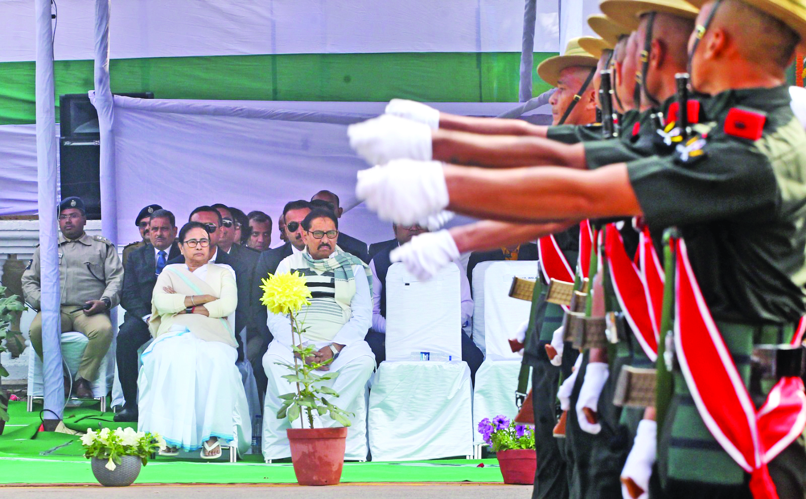 Will launch massive stir if Centre doesn’t clear Bengal’s dues in 7 days, says Mamata