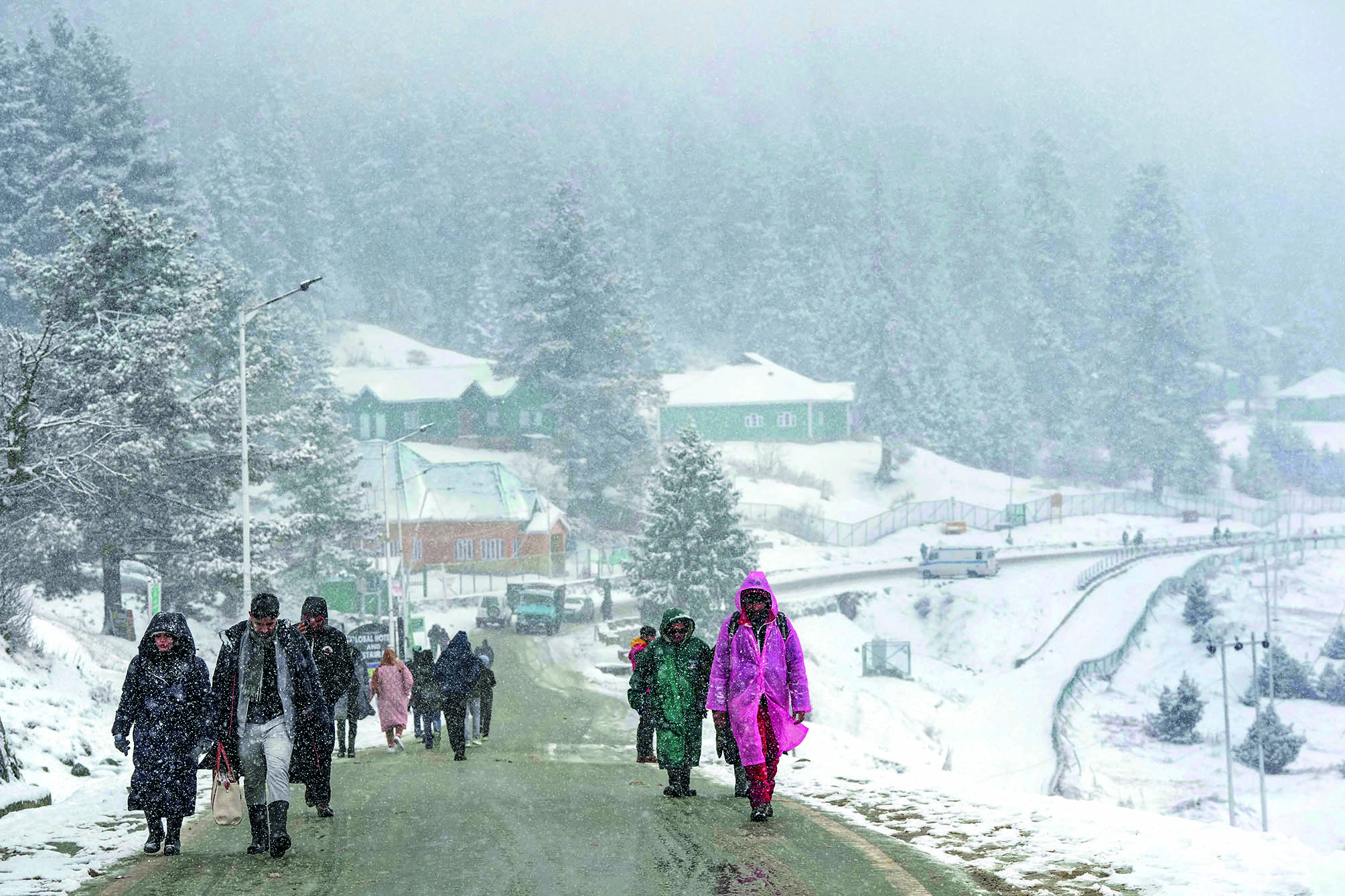 Snowfall in Kashmir brings cheer to tourists, local players linked with tourism industry