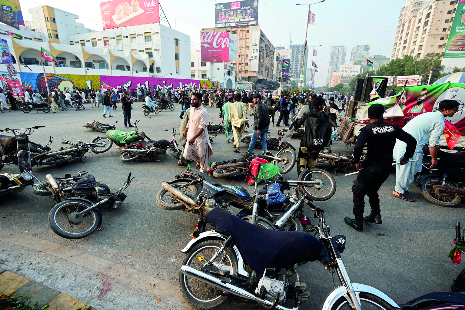 Poll violence rising in Karachi ahead of February 8 elections