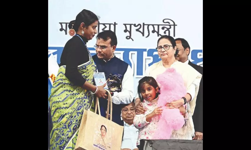 CM lays foundation stone, opens 198 projects worth Rs 500 crore CM lays foundation stone, opens 198 projects worth Rs 500 crore