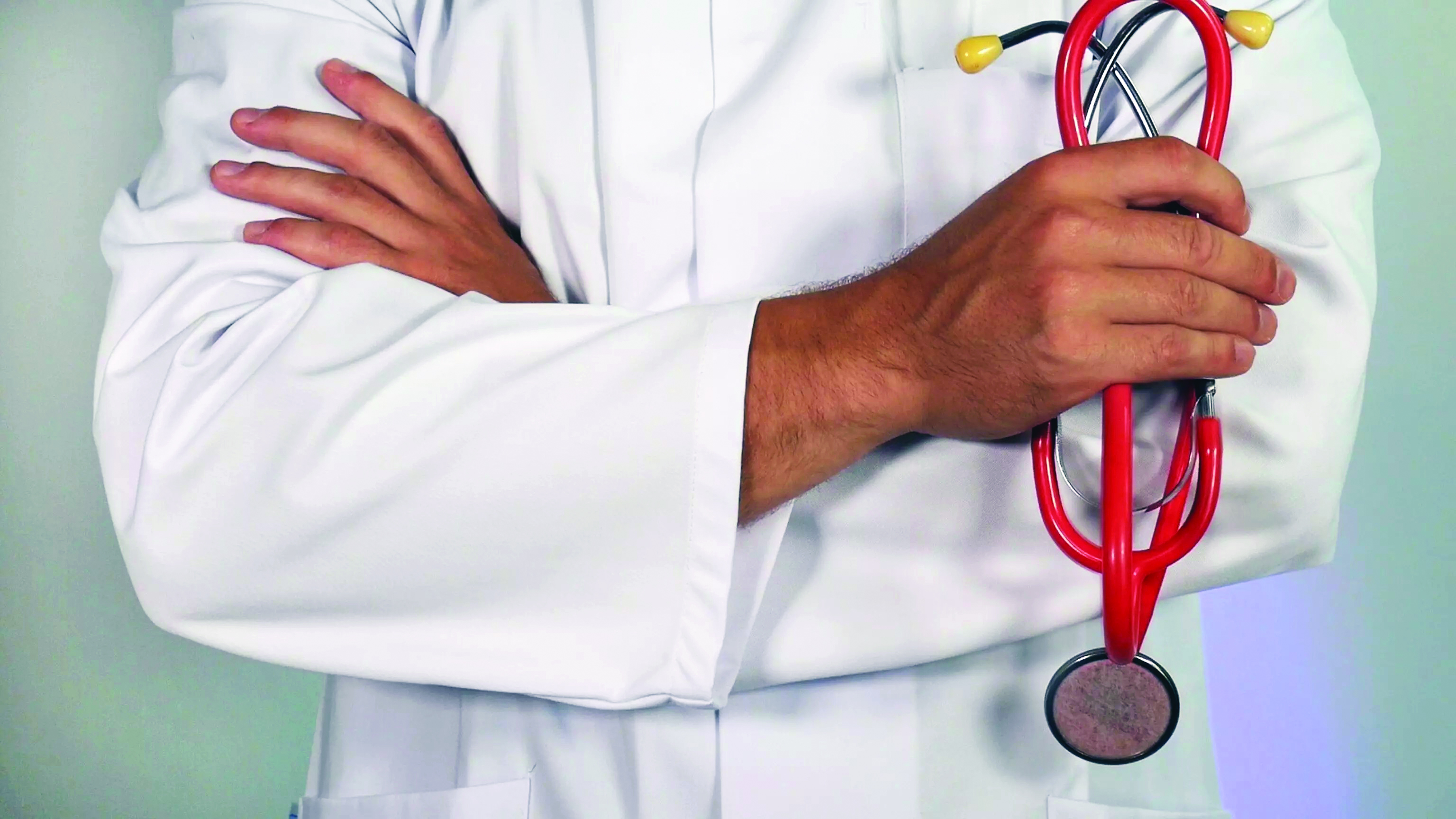 Doctors in pvt hosps need to obtain clearance from state medical council Doctors in pvt hosps need to obtain clearance from state medical council