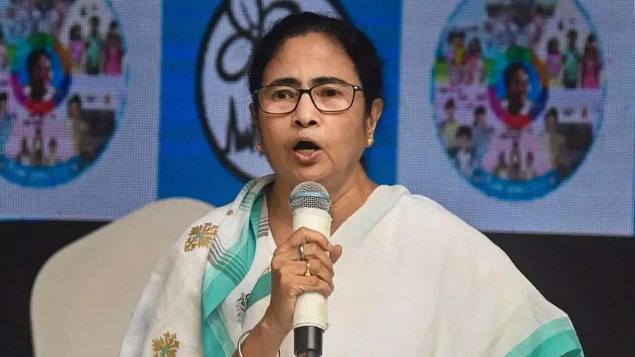 BJP putting everyone in jail to win polls: Mamata Banerjee