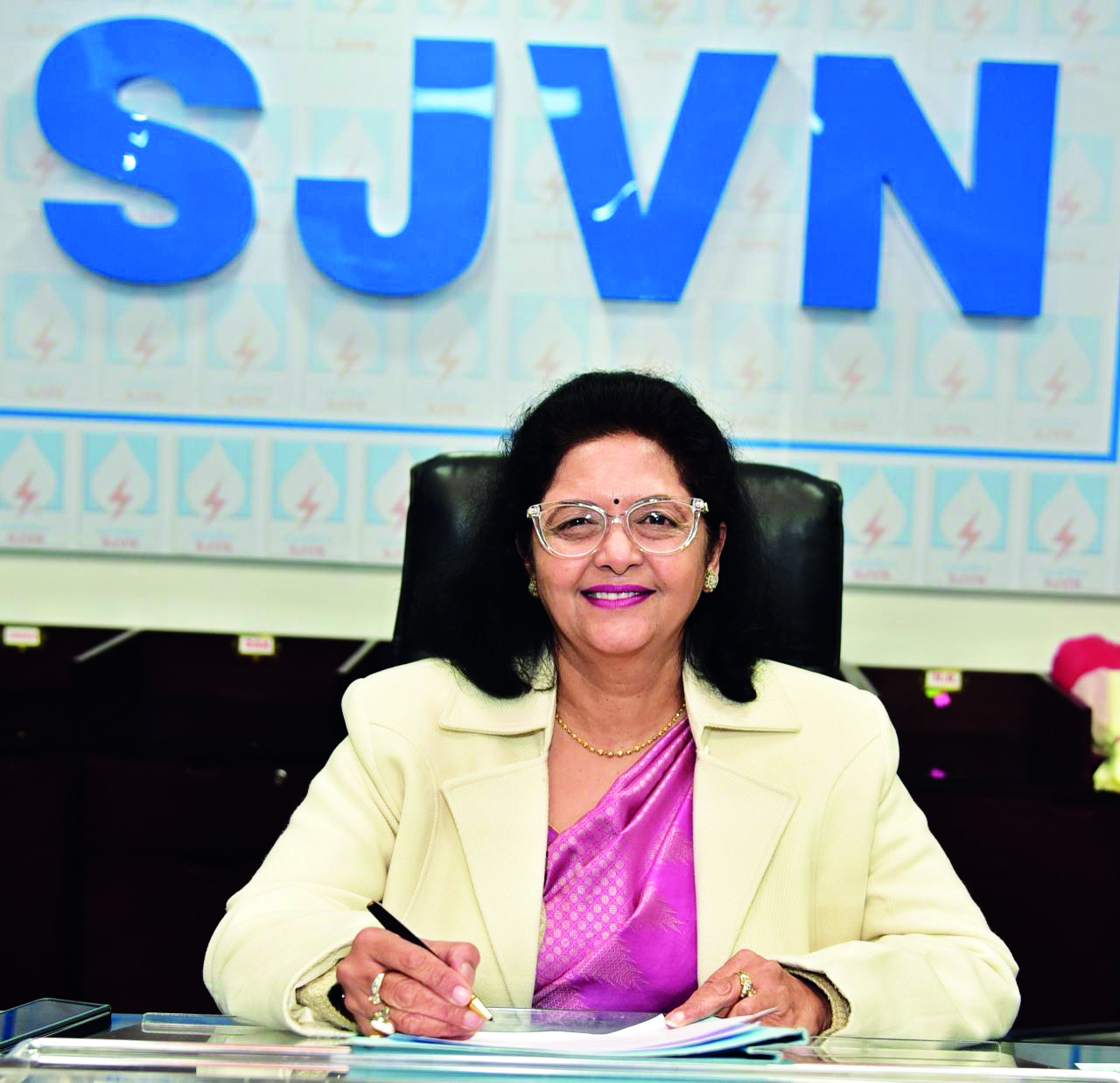 Geeta Kapoor becomes 1st women CMD of SJVN Geeta Kapoor becomes 1st women CMD of SJVN