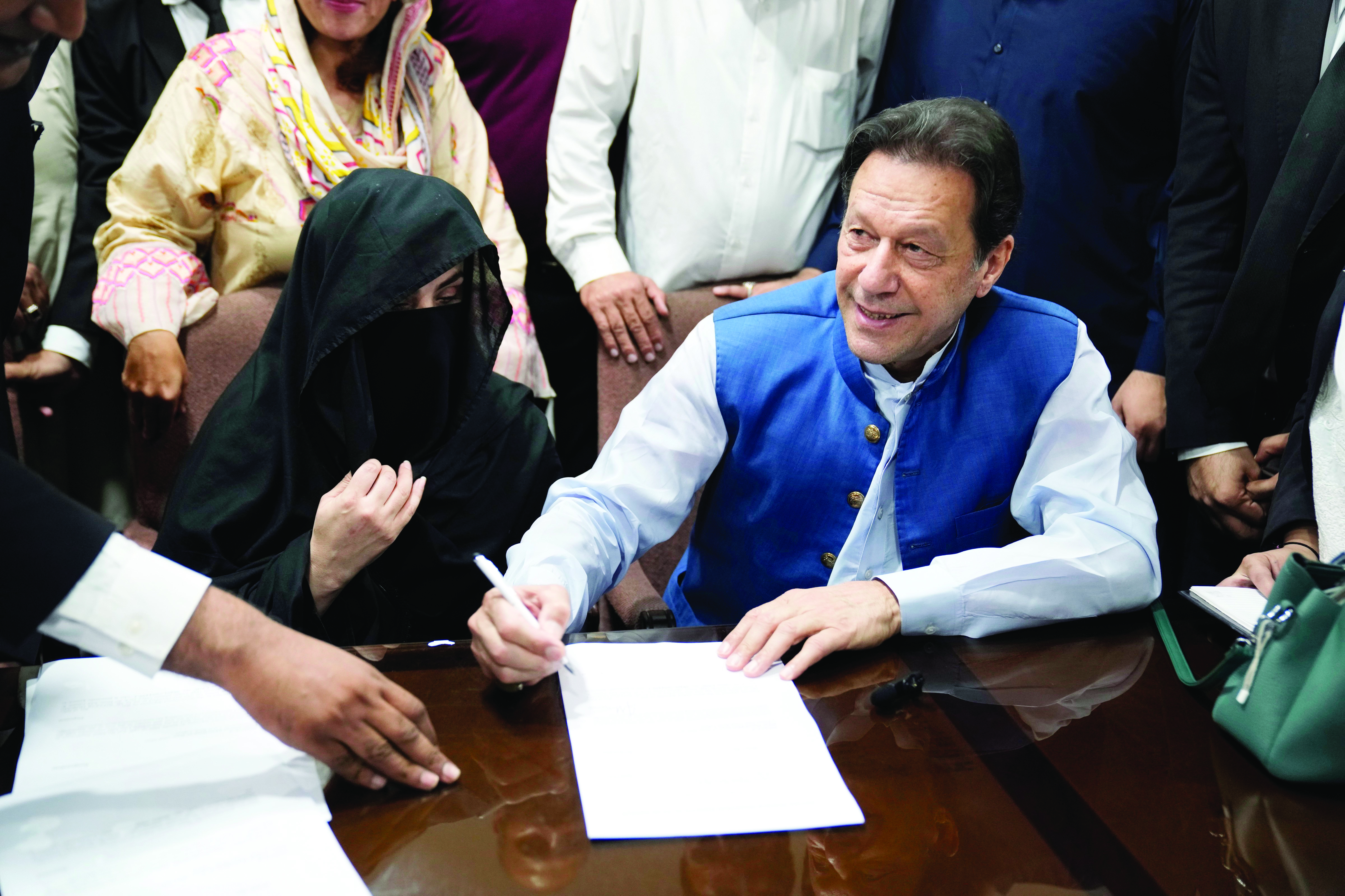 Imran Khan, wife sentenced to prison terms of 7 years each in un-Islamic marriage case