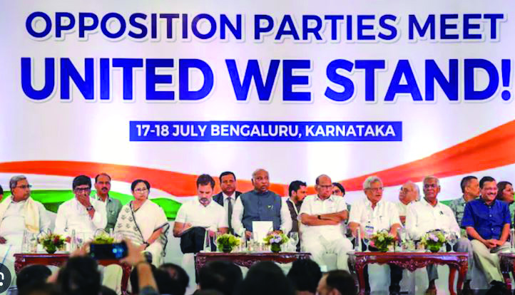 Cong should take lead in resolving issues in INDIA bloc: Oppn leaders