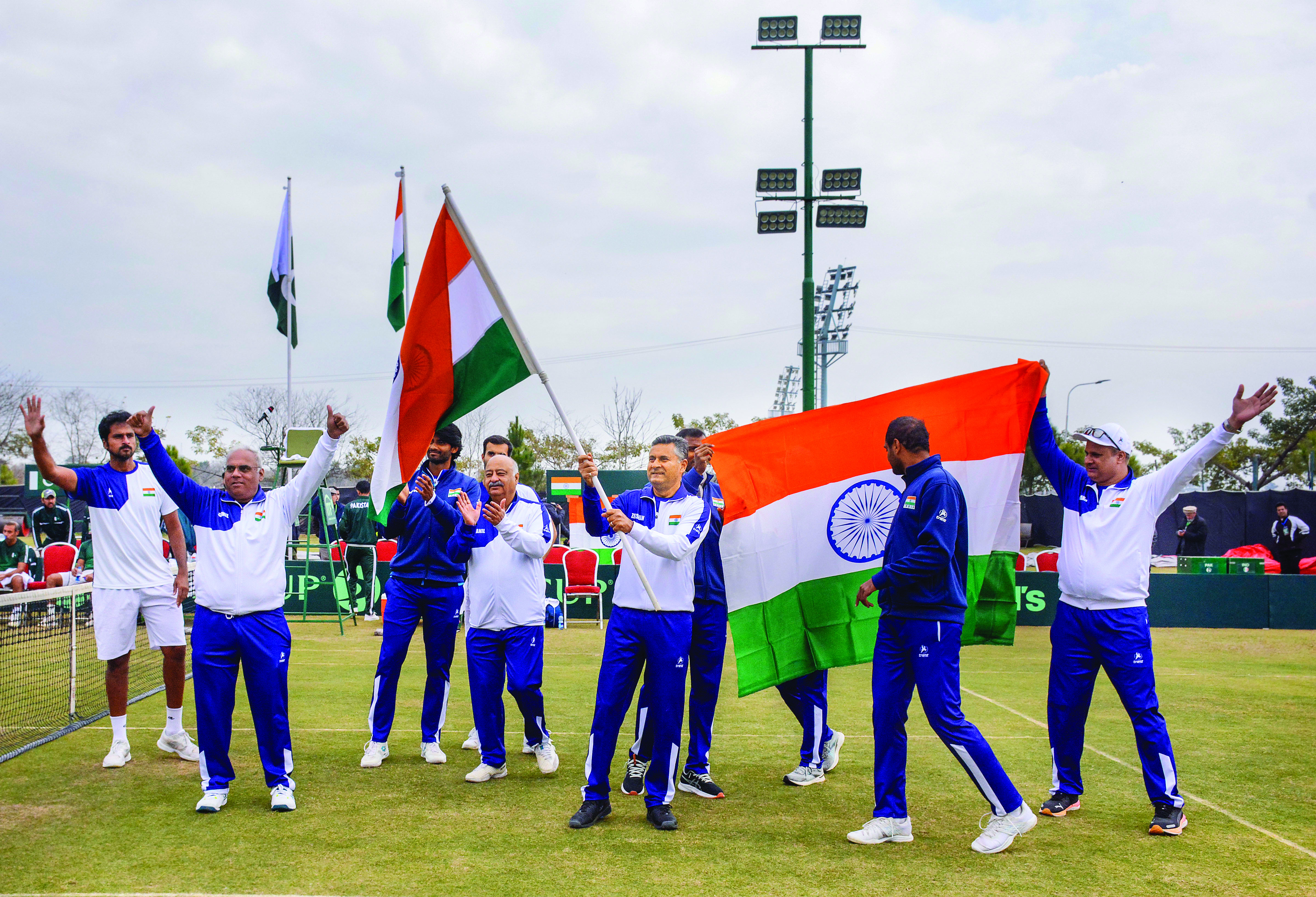Davis Cup: India blank Pakistan 4-0, seal place in World Group I