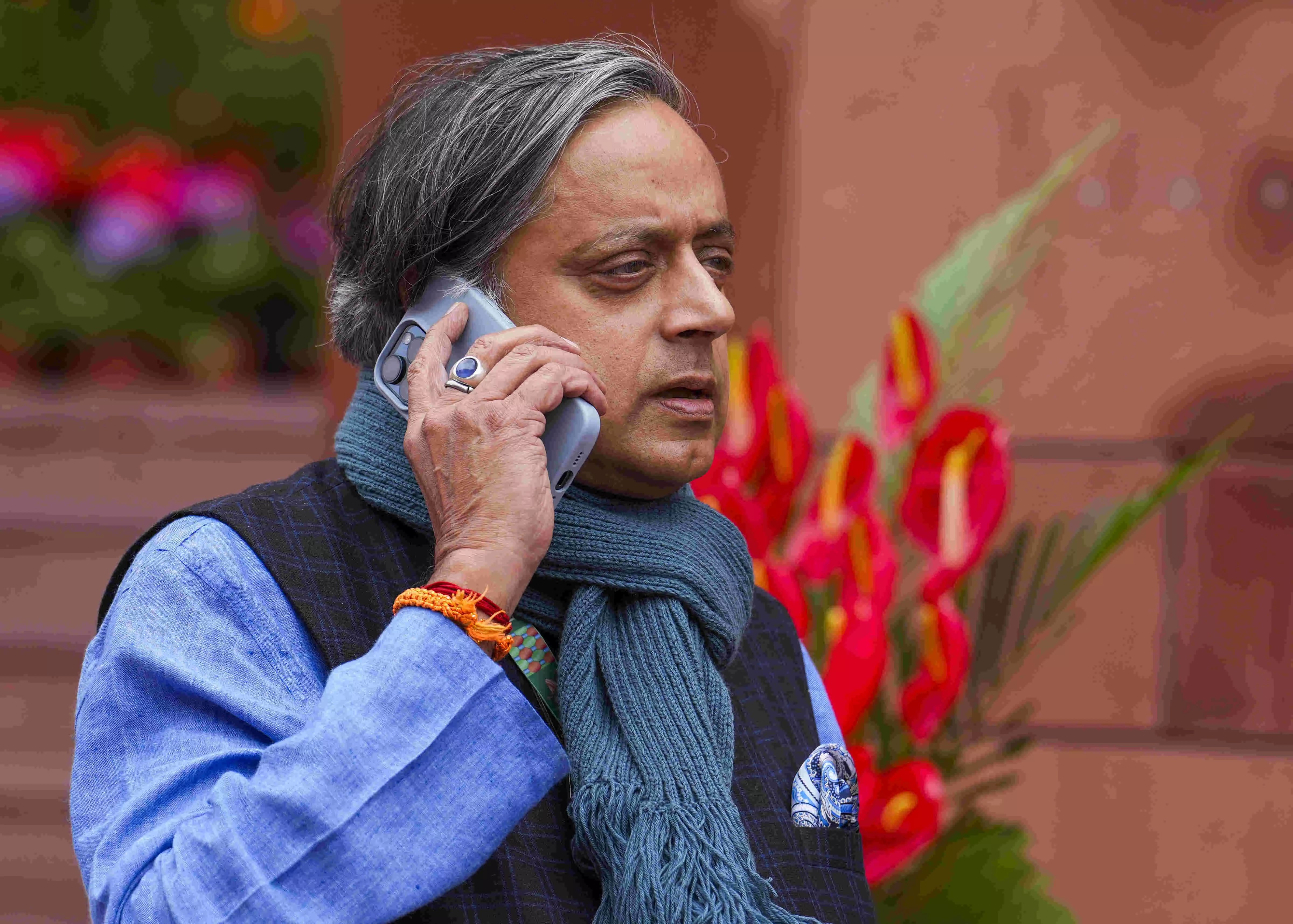 India needs alternative leadership that understands peoples needs: Shashi Tharoor