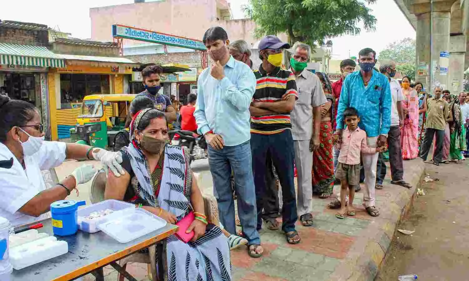 India sees single-day rise of 157 Covid cases