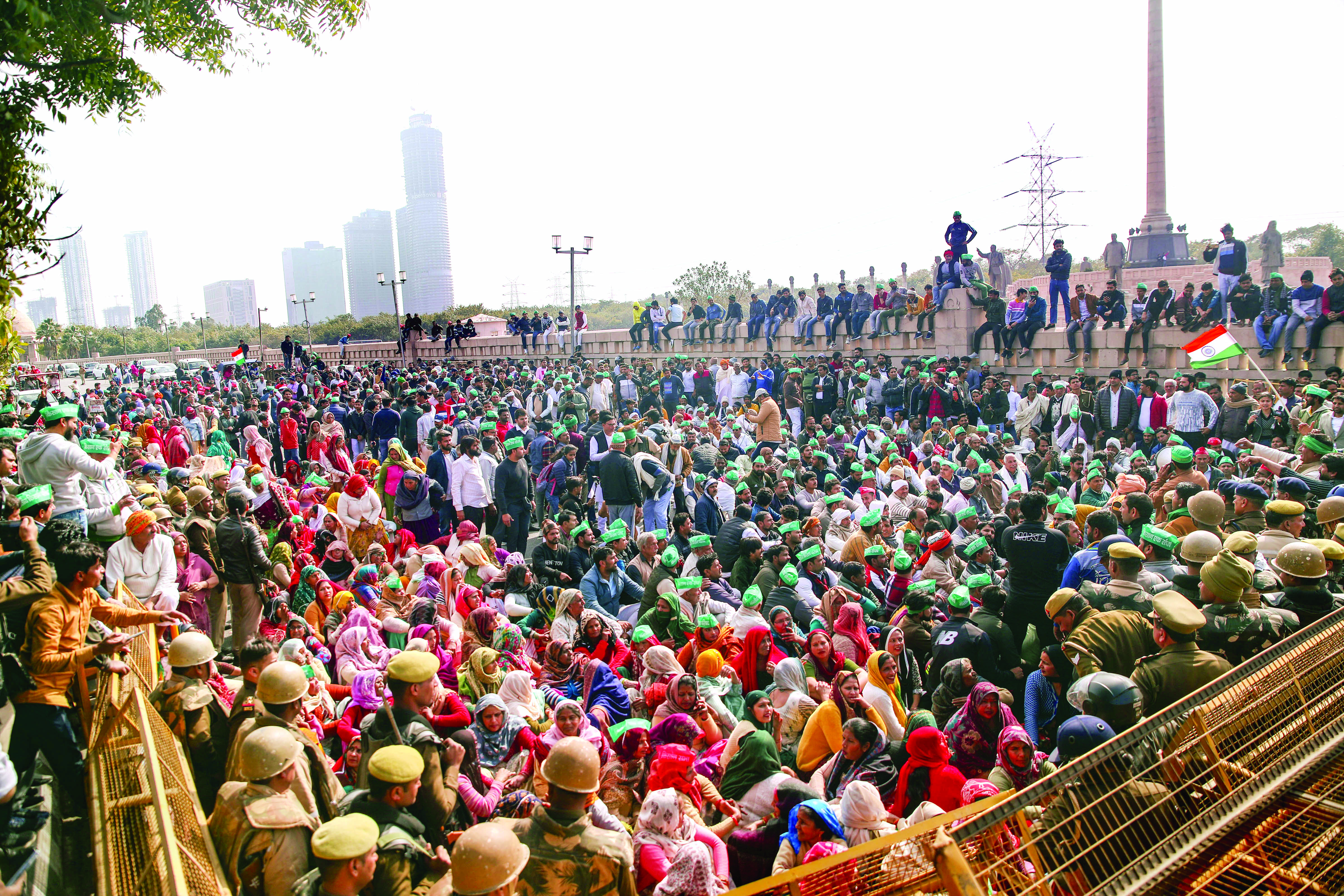 Thousands of Noida, Greater Noida farmers stage protest, demanding higher compensation Thousands of Noida, Greater Noida farmers stage protest, demanding higher compensation