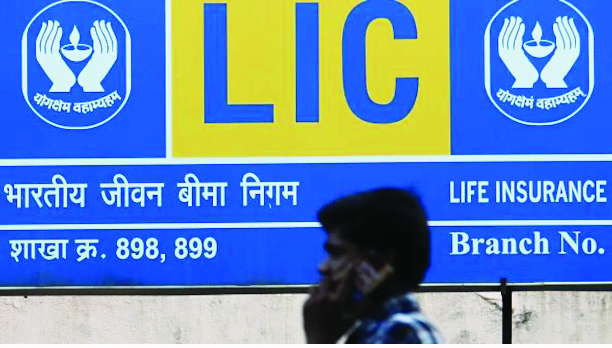 LIC expects I-T refund of `25,464 crore in Q4