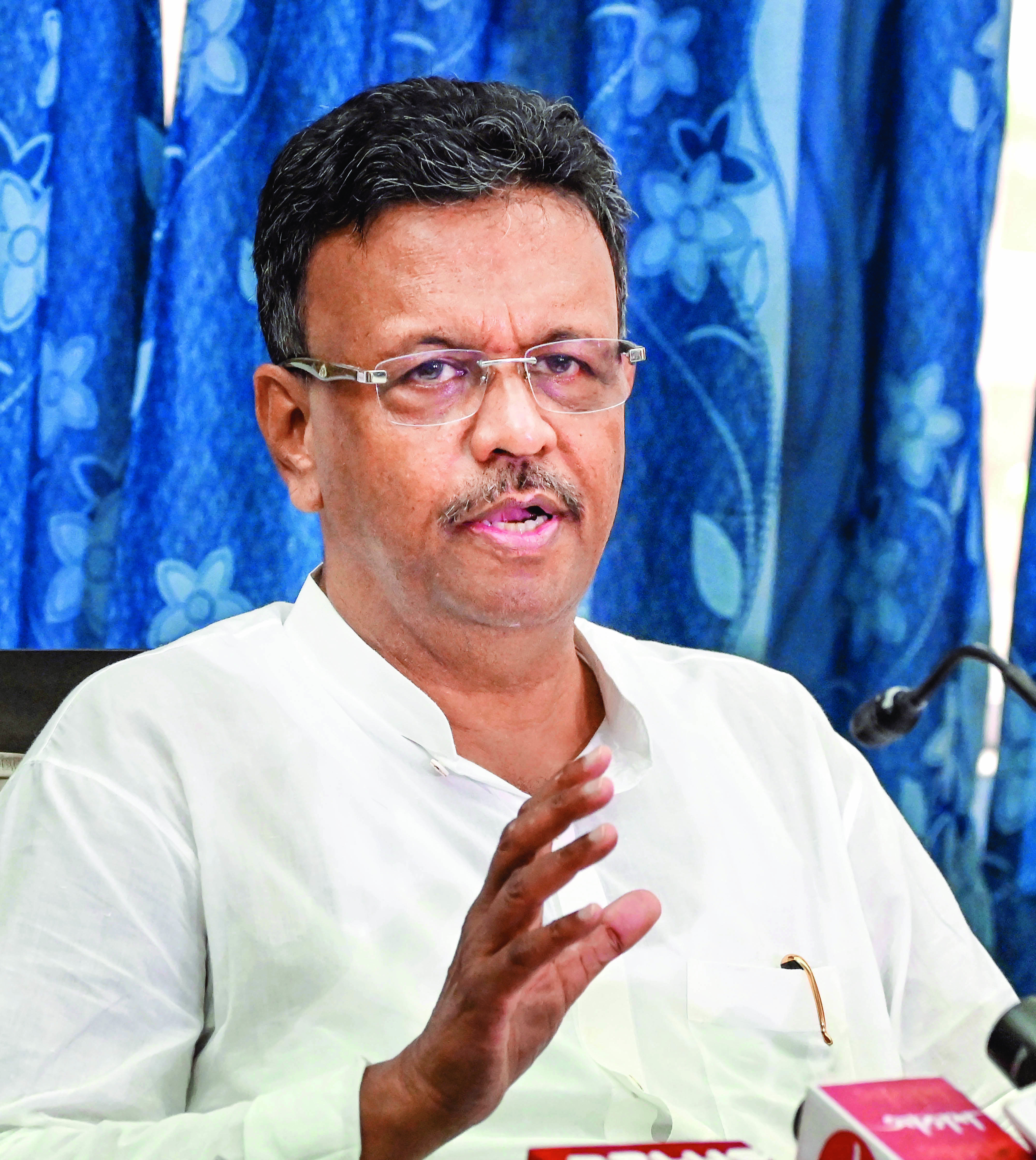 Firhad Hakim admitted to pvt hosp following dehydration