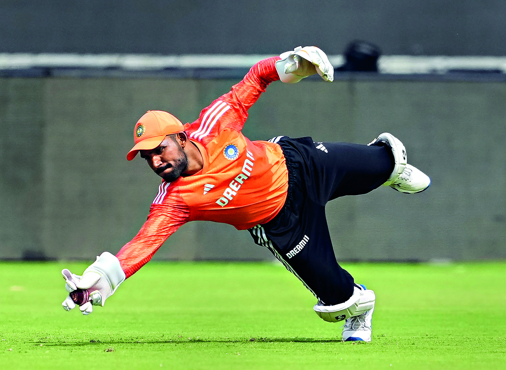 Jurel, Sarfaraz in line for debuts, Shubman skips optional training