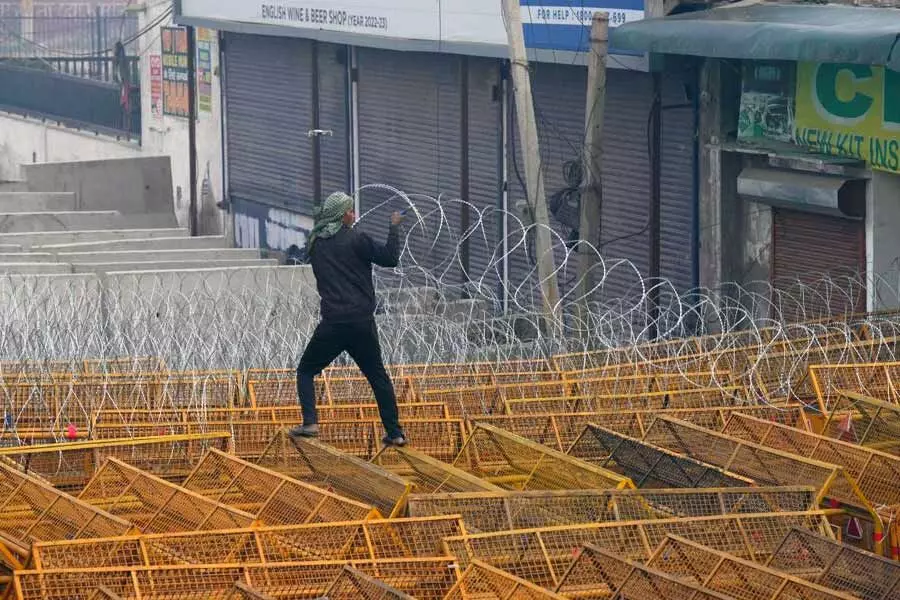 Huge security deployment, multi-layer barricading in Central Delhi in view of farmers protest