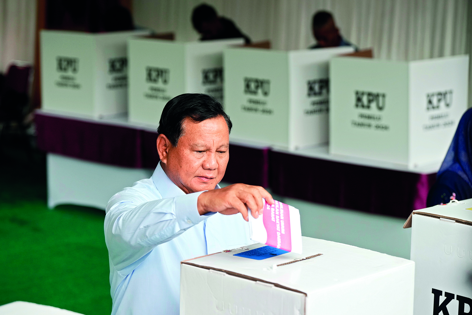 Indonesian defence chief linked to past rights abuses claims victory