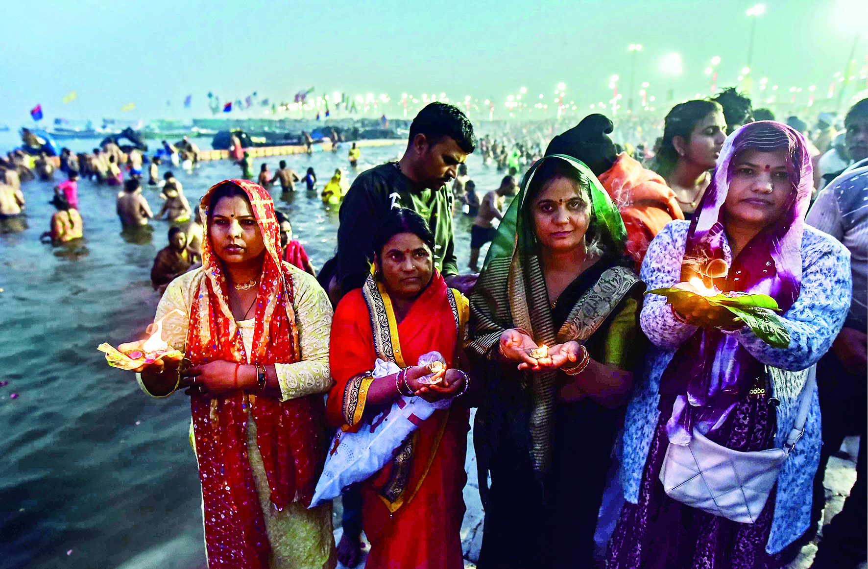About 25.5 lakh take dip in Ganga, Sangam on Basant Panchami About 25.5 lakh take dip in Ganga, Sangam on Basant Panchami