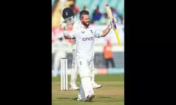 Ben Duckett’s 133 takes England to 207/2 at stumps