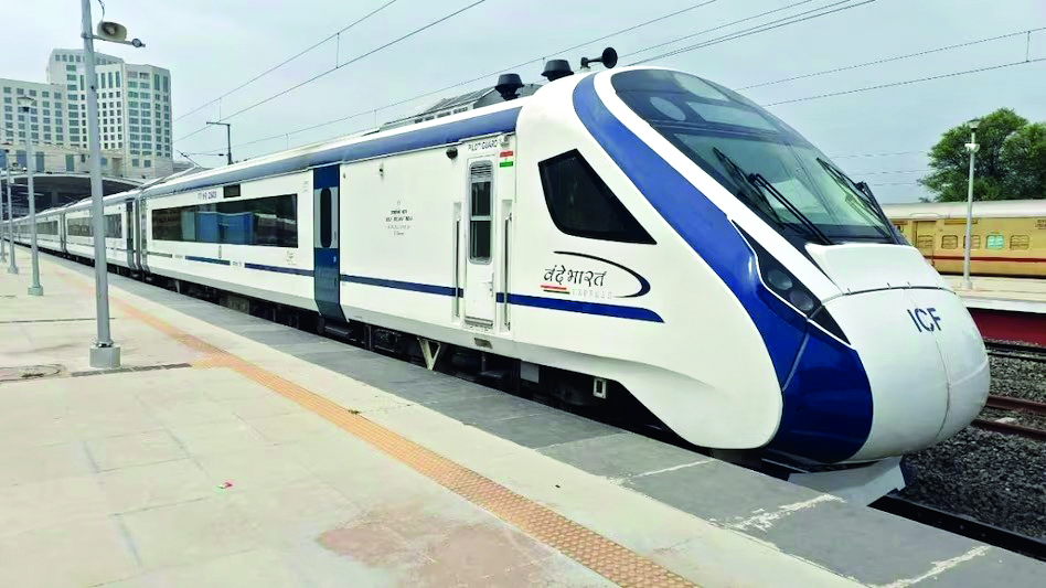 First ‘Kavach’ trial: Vande Bharat train automatically stops before red signal First ‘Kavach’ trial: Vande Bharat train automatically stops before red signal