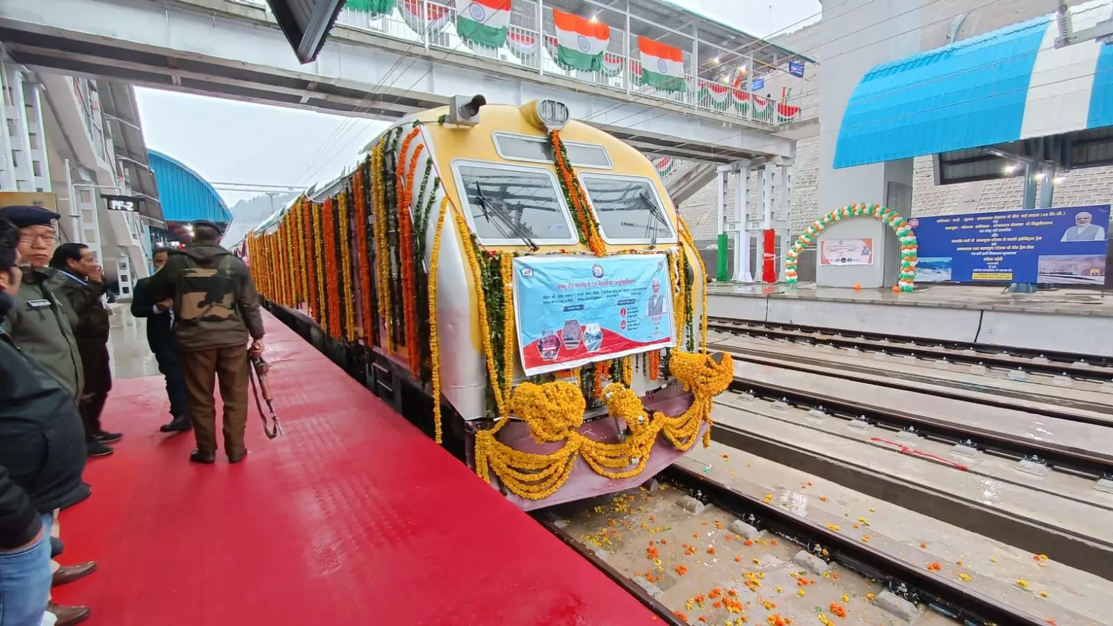 PM Modi Inaugurates Banihal-Sangaldan Railway Line and Flags off First Electric Train in Kashmir Valley