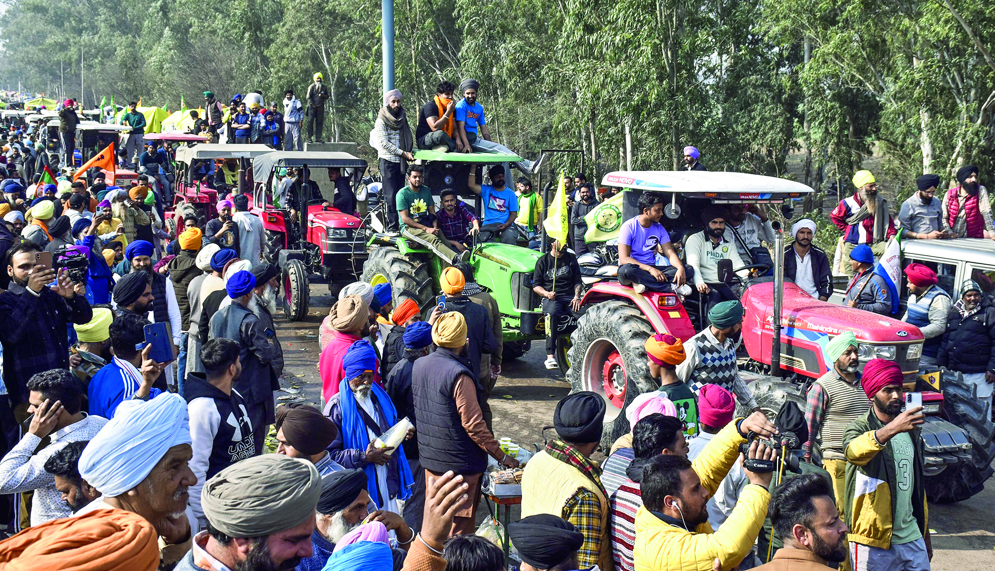 Tractor-trolleys can’t run on highways as per MV Act: HC Tractor-trolleys can’t run on highways as per MV Act: HC