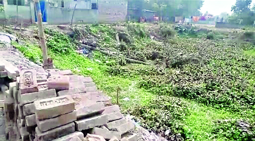Balurghat: ‘Action against illegal filling up of waterbody to be taken up’ Balurghat: ‘Action against illegal filling up of waterbody to be taken up’