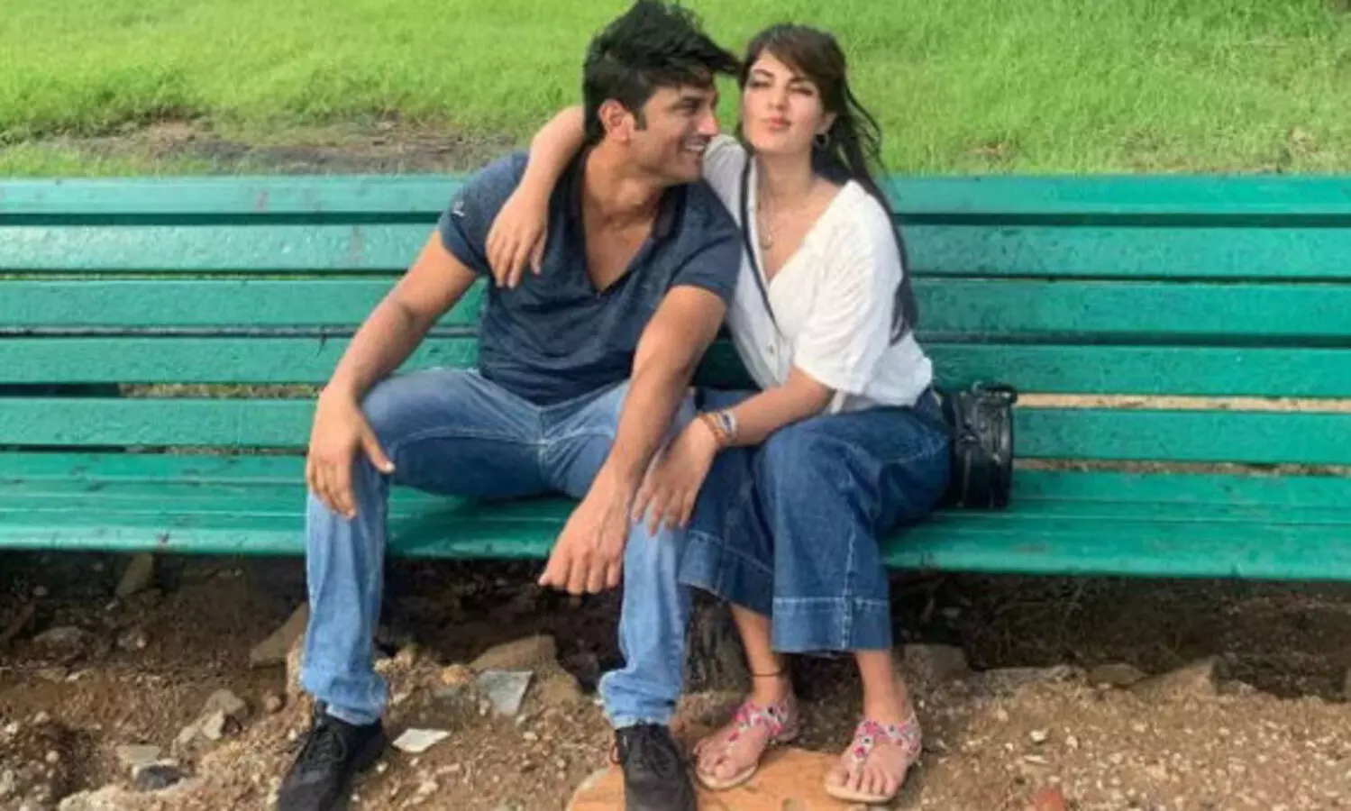 Actor Sushant Singh Rajput death case: High Court quashes LOCs issued against Rhea Chakraborty