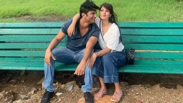 Actor Sushant Singh Rajput death case: High Court quashes LOCs issued against Rhea Chakraborty