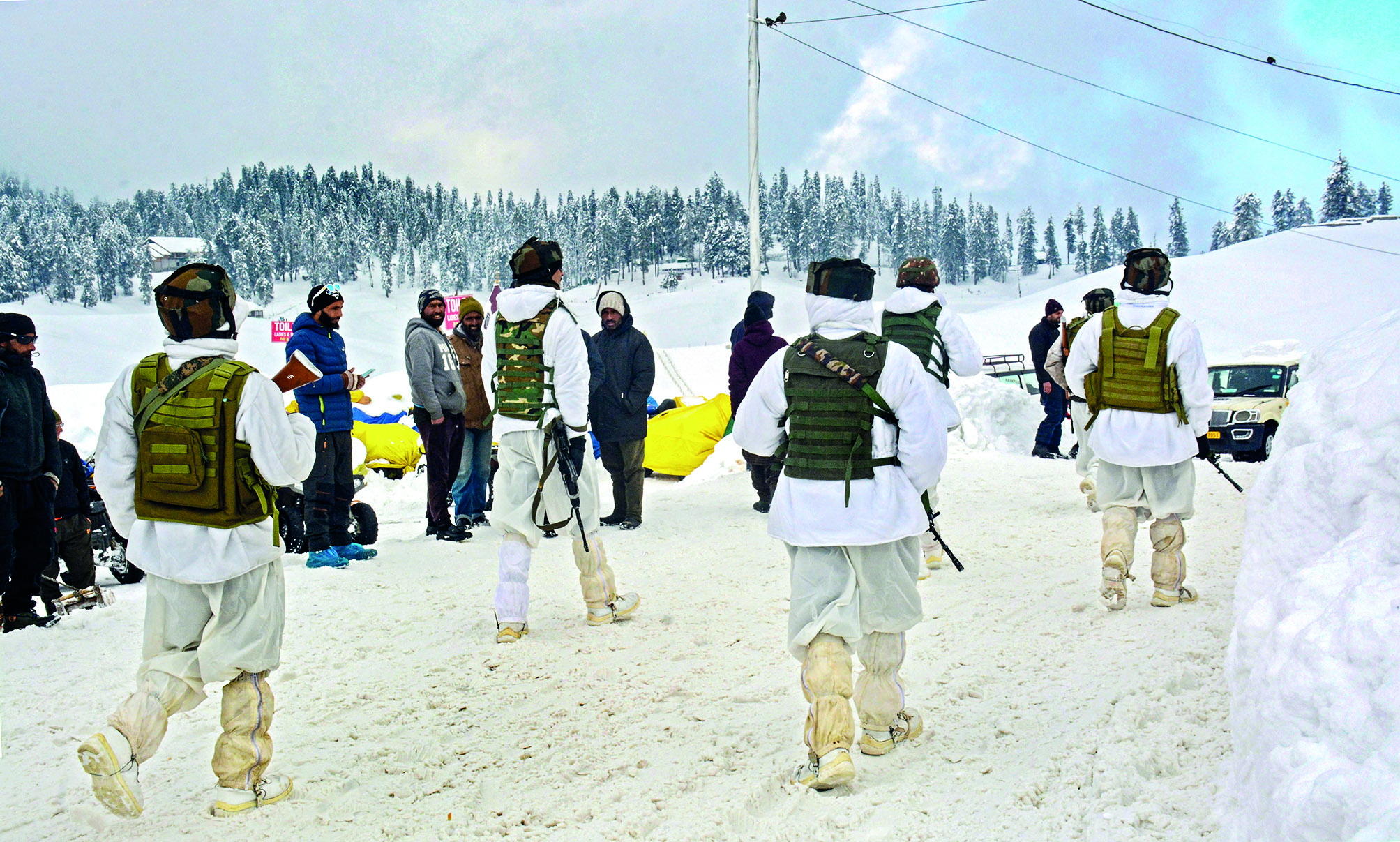 Russian skier dead in J&K’s Gulmarg avalanche, 7 rescued Russian skier dead in J&K’s Gulmarg avalanche, 7 rescued