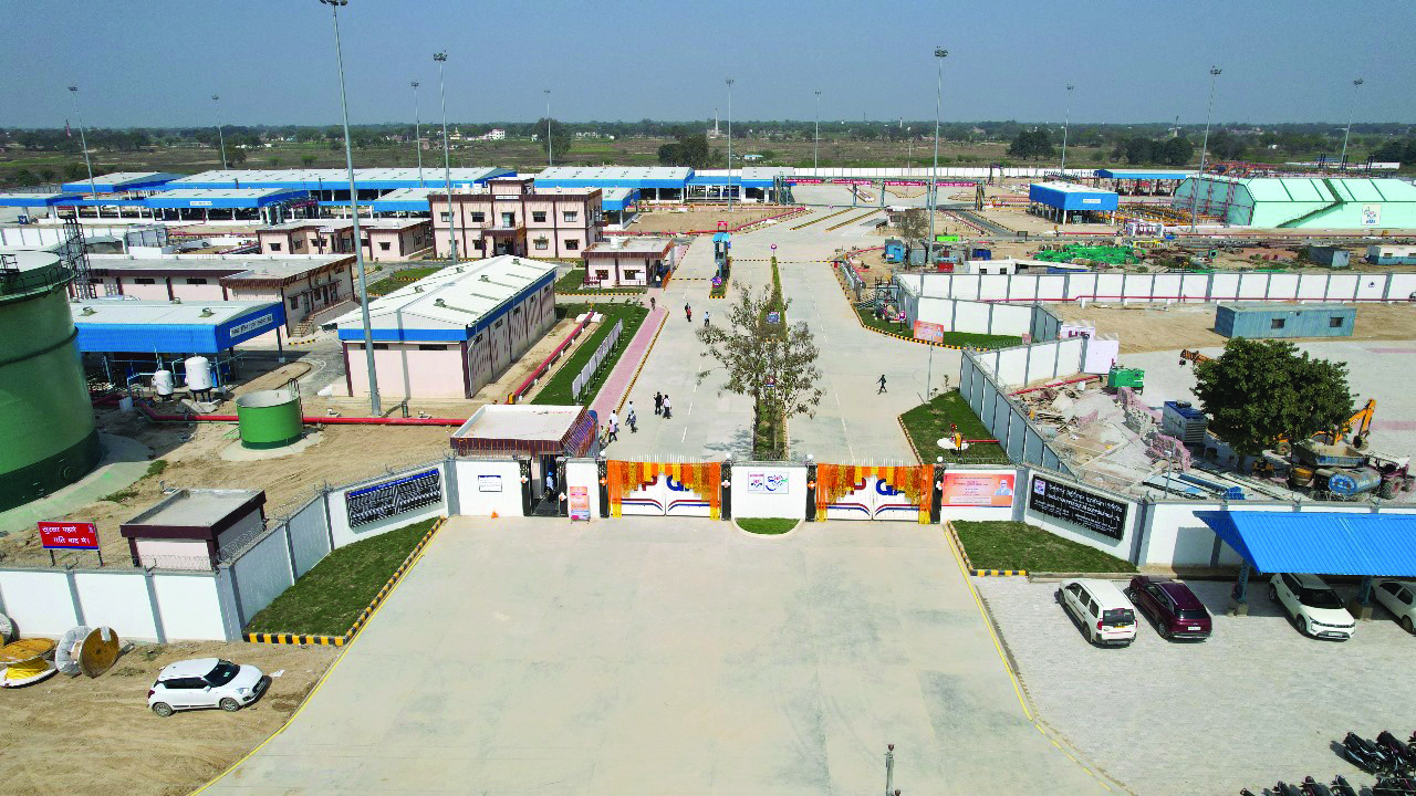 PM Modi inaugurates HPCL’s LPG Bottling Plant in Varanasi PM Modi inaugurates HPCL’s LPG Bottling Plant in Varanasi
